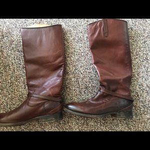 Frye Lindsay Plate Redwood boots